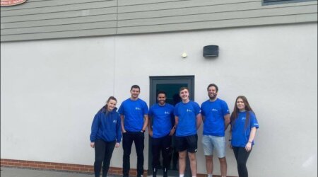 Intel Volunteers Help Out at Foundation Park!